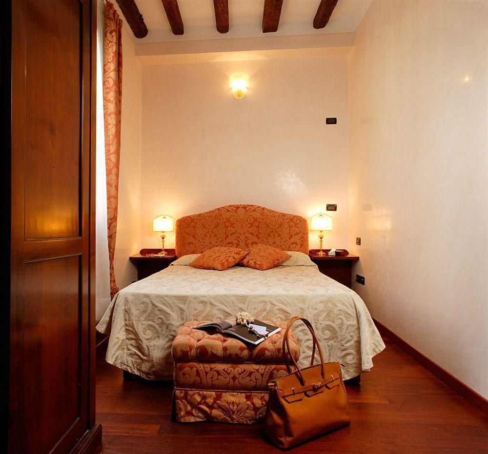Bed and Breakfast La Rosa Dei Venti Венеция Экстерьер фото